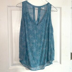 Old Navy top